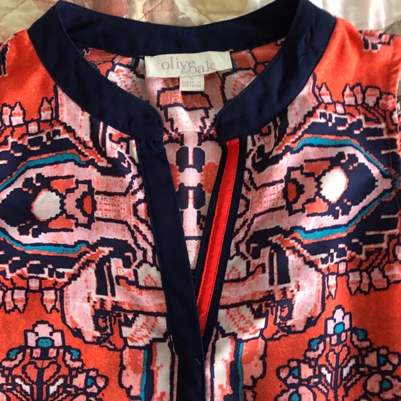 Sleeveless Tunic-style Blouse - Size S - Picture 3 of 6